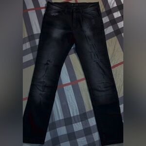 SOLD ‼️ (NEW) ‘Steve’s Jeans’ Ash Black distressed luxury skinny jeans Sz 32x30